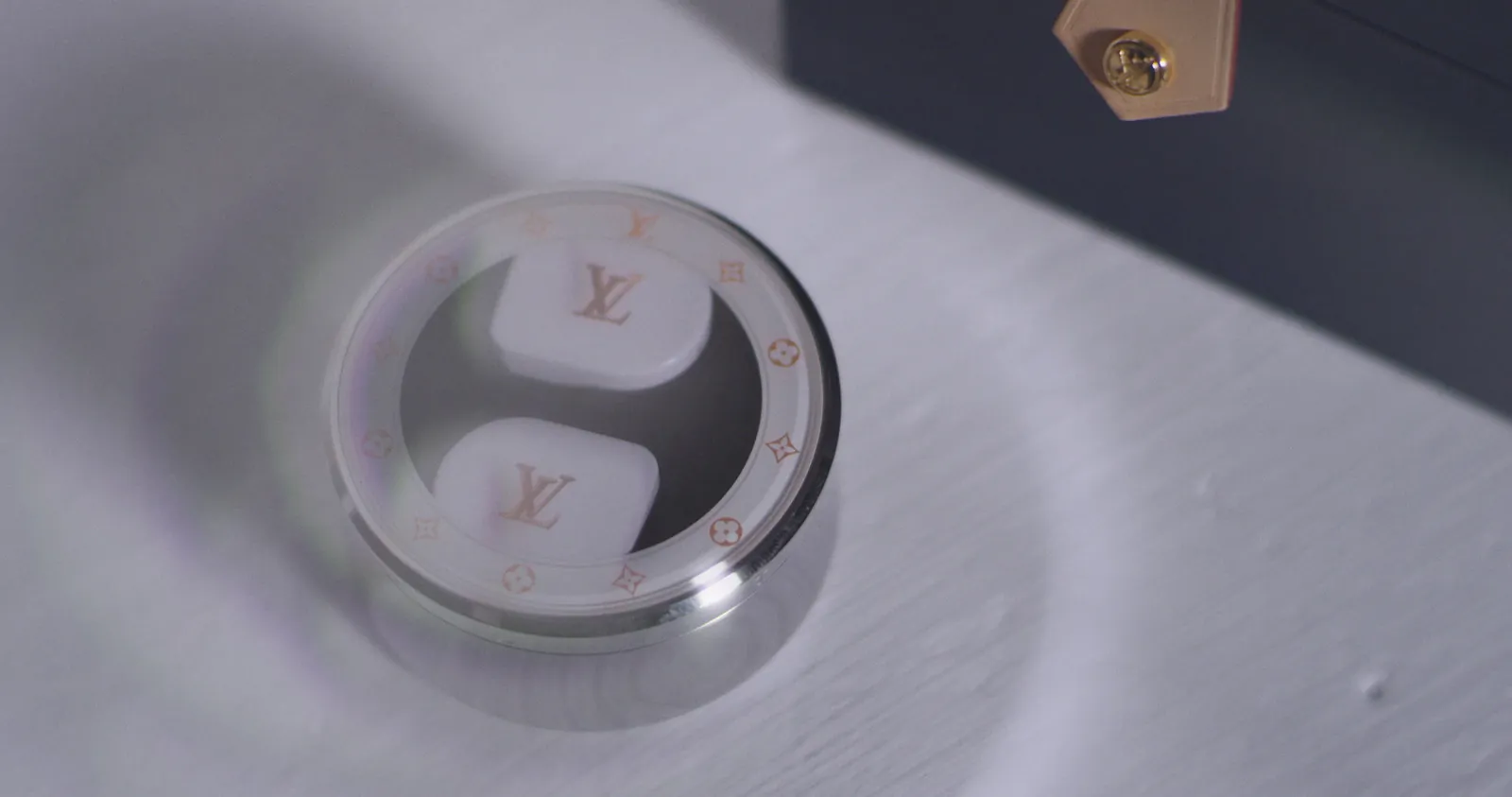 Fotograma de Louis Vuitton (Tambour Horizon) para Hola.com